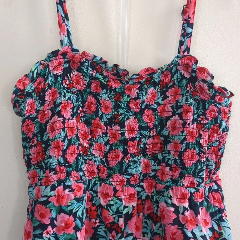 Girls Old Navy Sleeveless Printed Smocked Romper (Size S 6/7)